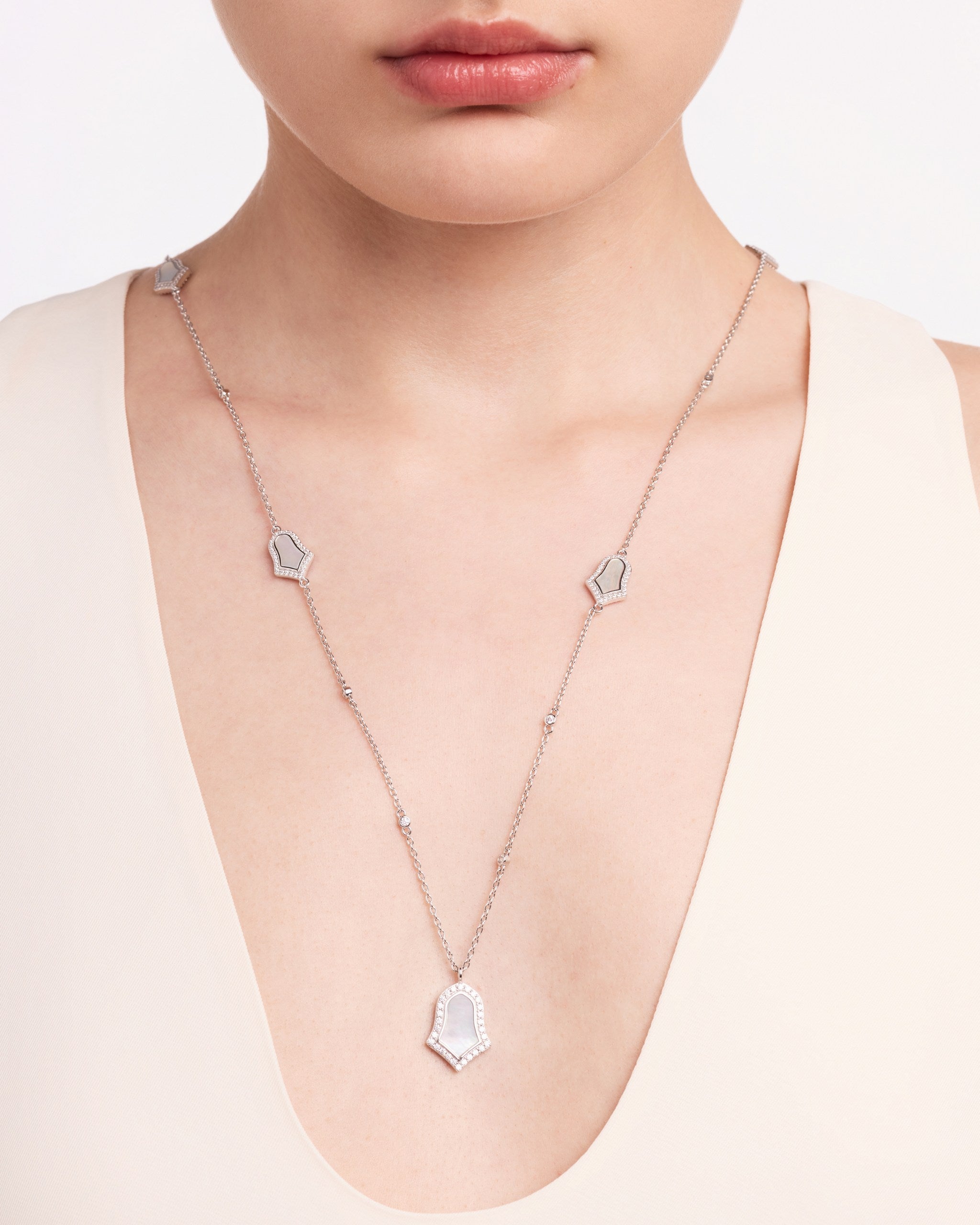 Steppe Tulip Grand Sautoir Necklace | Rhodium