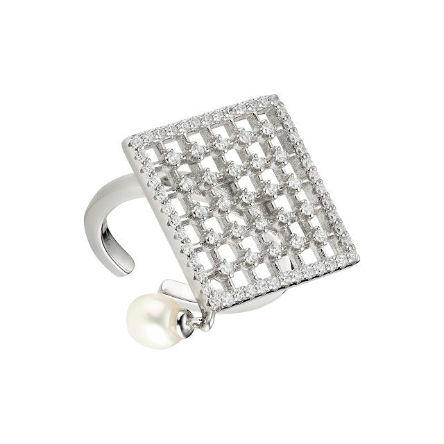 Amulet Ring with Pearl | Rhodium