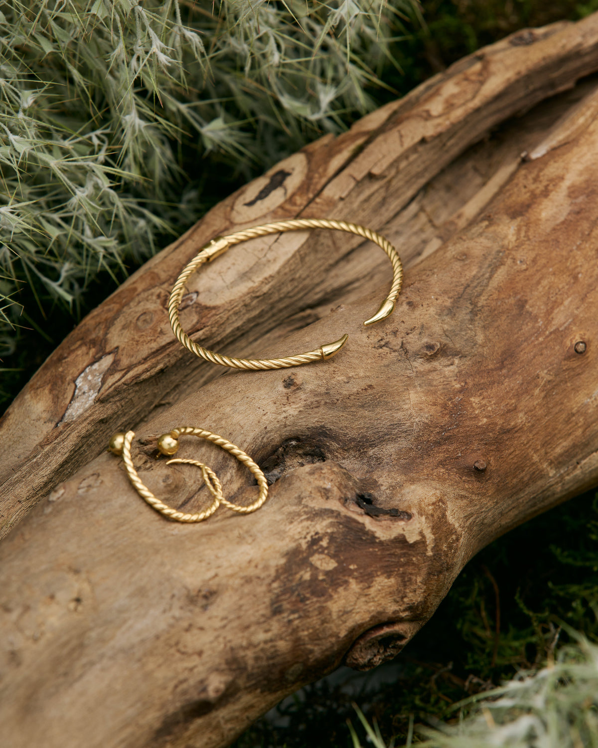 Treasures of the Nomads Bracelet