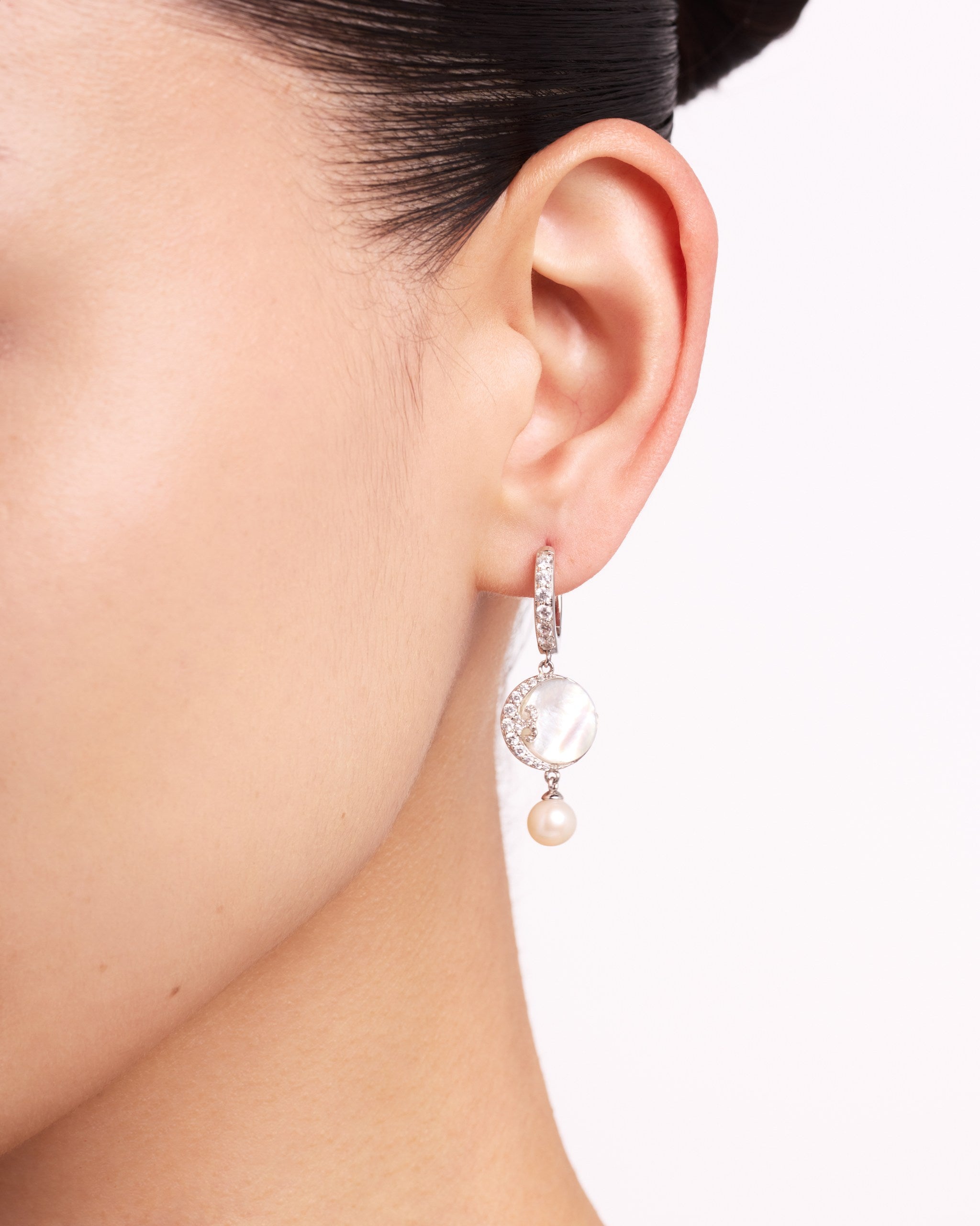 New Moon Short Earrings | Mother of Pearl | Rhodium